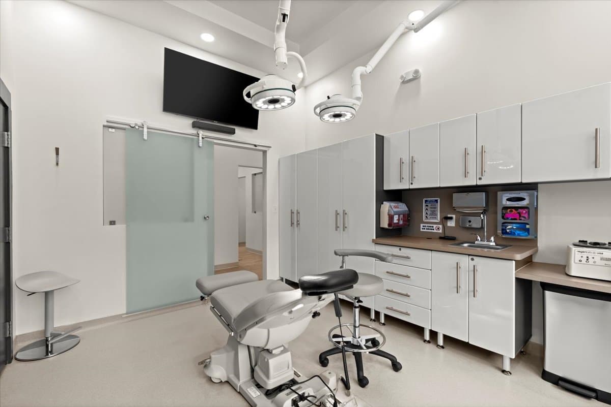 North-Atlanta-Hair-Restoration-Patient-Room