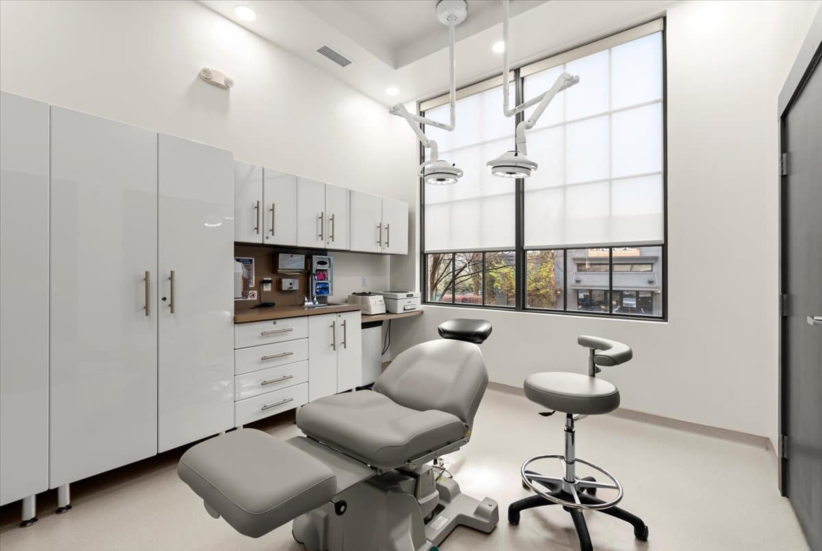 North-Atlanta-Hair-Restoration-Patient-Room